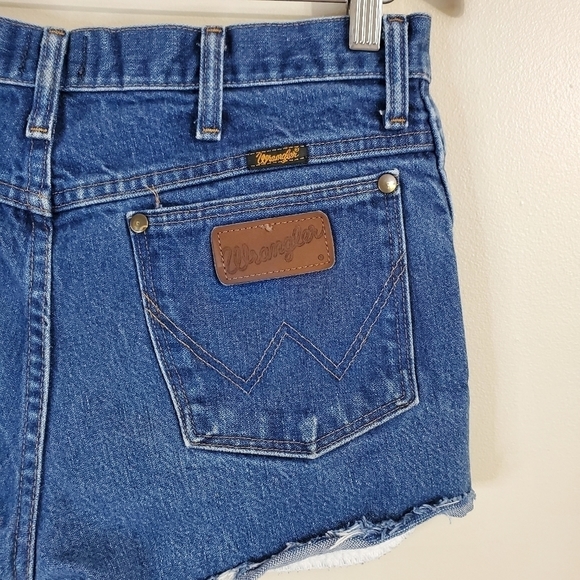 wrangler Vintage Blue Cut Off Jean Shorts 30" Waist - Picture 6 of 9